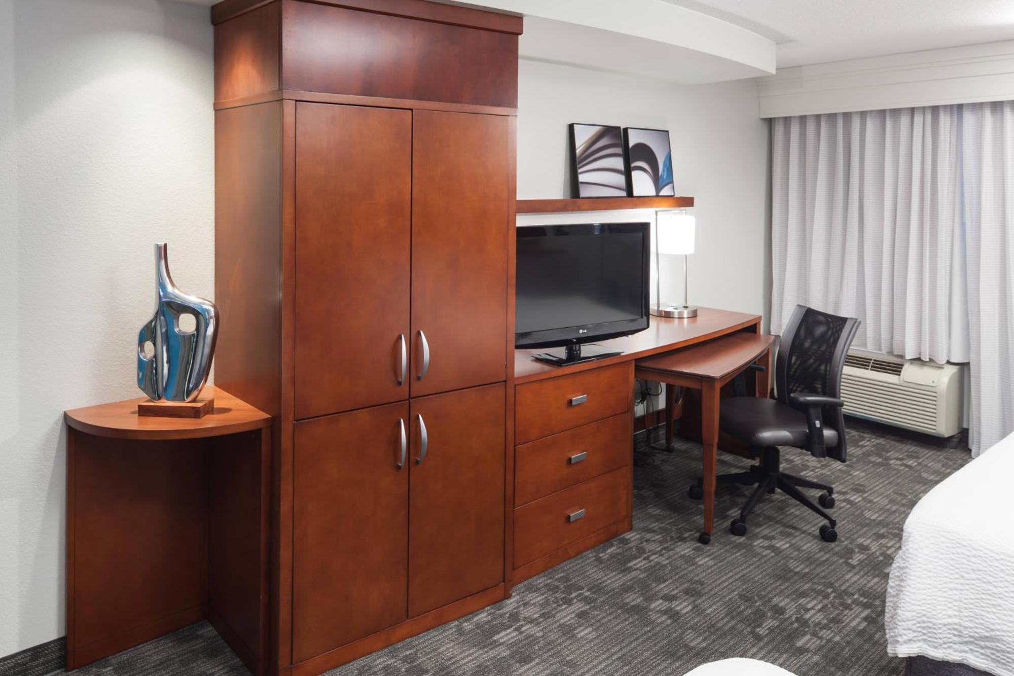 Courtyard By Marriott Hattiesburg Zewnętrze zdjęcie